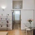 アパート Downtown Cosy Wonder By Lovelystay