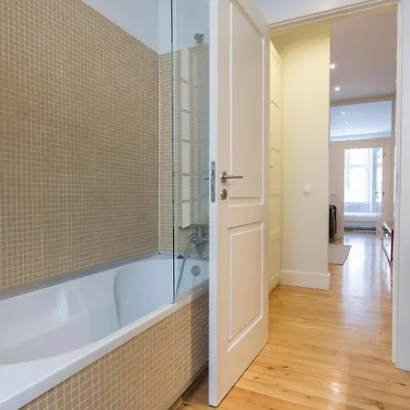 Downtown Cosy Wonder By Lovelystay Lizbona