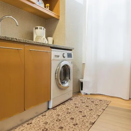 דירה Downtown Cosy Wonder By Lovelystay